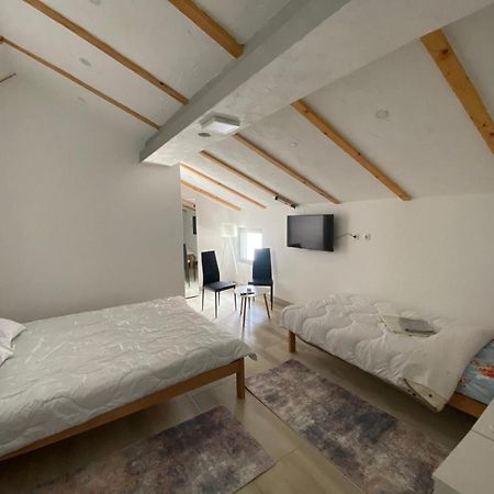 Apartmán Yugoslavija 2 Centar Aleksandrovac Exteriér fotografie